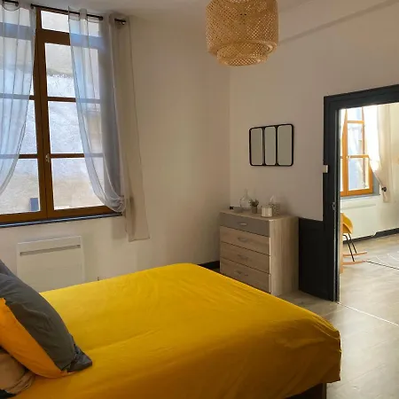 Appartement Joli Quartier Historique, 5 Pers *